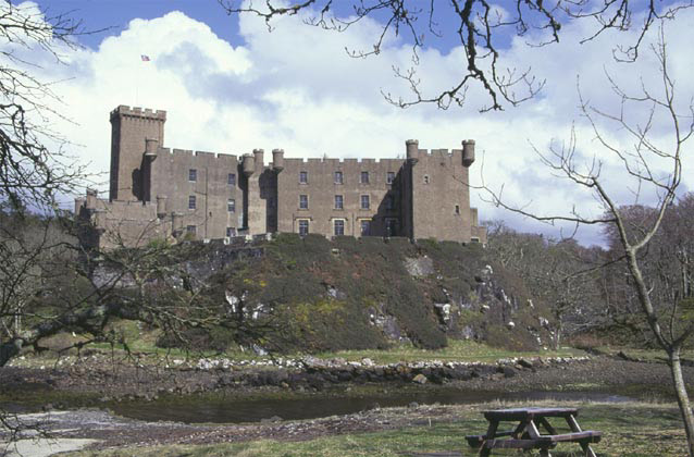 Dunvegan Castle (SKYE 0426)